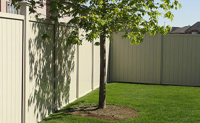 wood-like fence panels