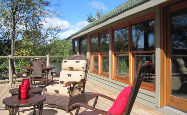 glass deck railing 