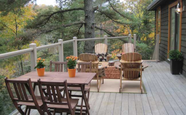 outdoor cottage railing