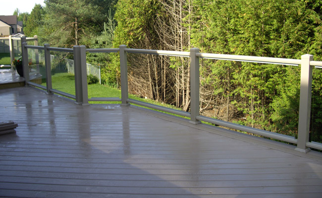 outdoor railing on deck