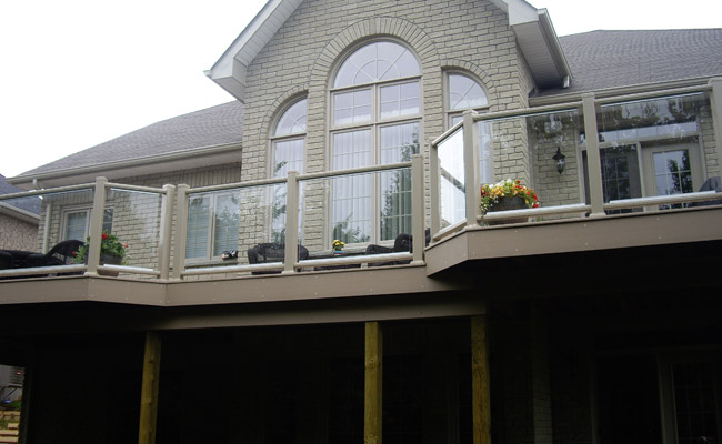 balcony glass railing