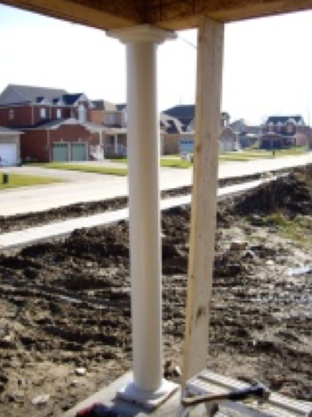 holding pillar during construction